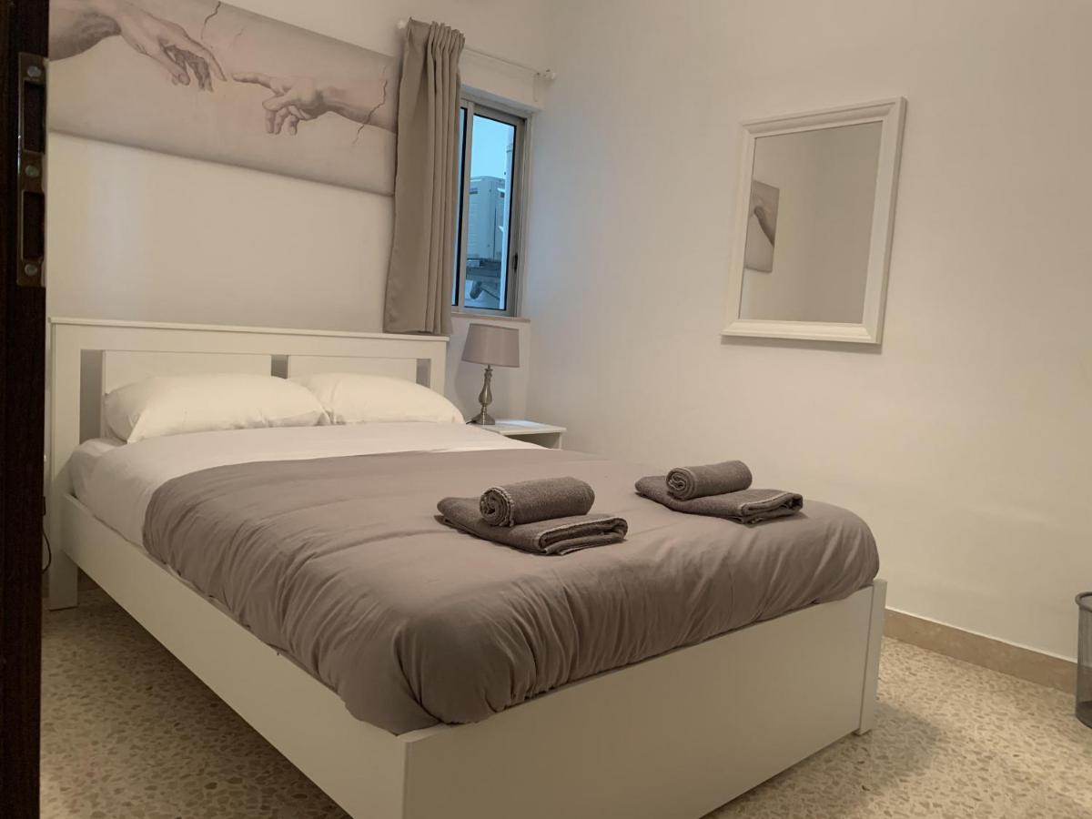 Large Apartment Close To Rocky Beach Mcre1-1 Слима Экстерьер фото
