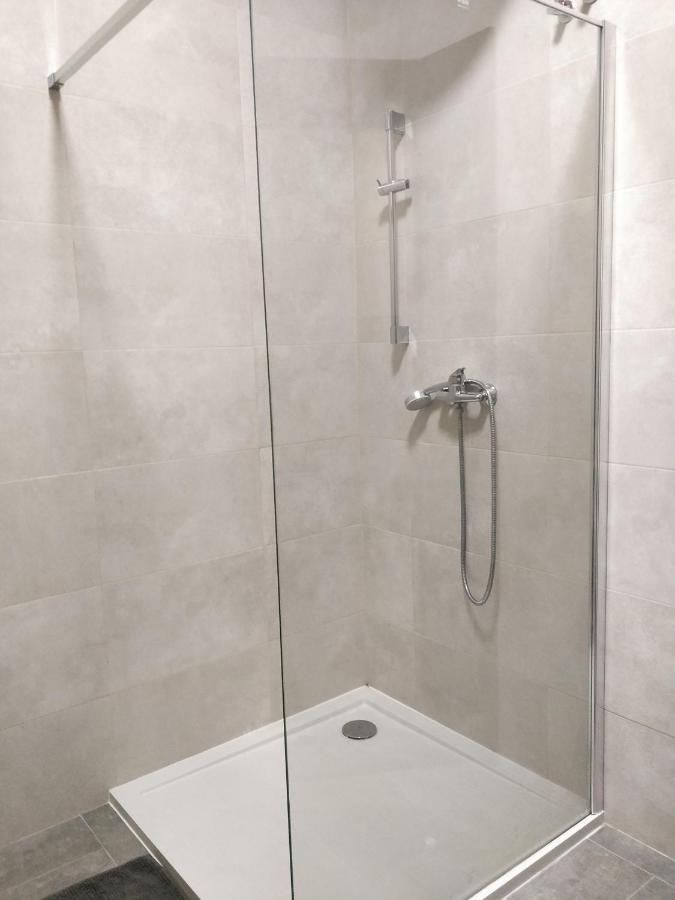 Large Apartment Close To Rocky Beach Mcre1-1 Слима Экстерьер фото